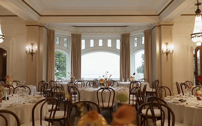 Grand dining room with chandeliers